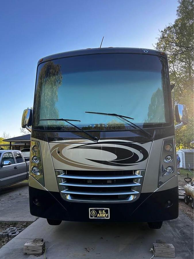 Used 2016 Thor Motor Coach 37KT