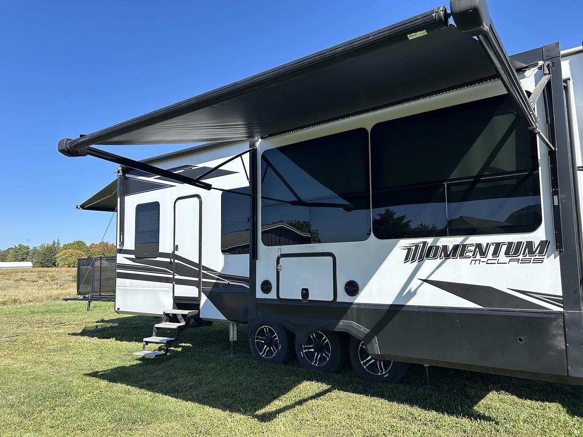 Used 2022 Grand Design Momentum 395MS