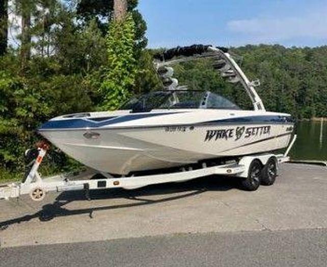 Used 2012 Malibu Wakesetter 23 LSV