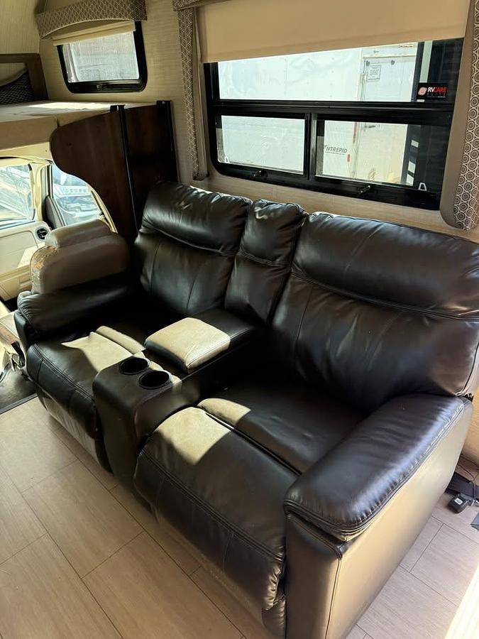 Used 2018 Jayco Greyhawk 30X