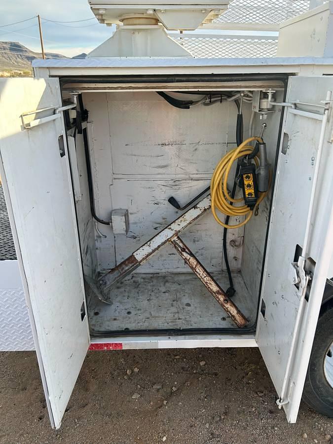 Used 2015 Ford F-550 4WD Service Truck