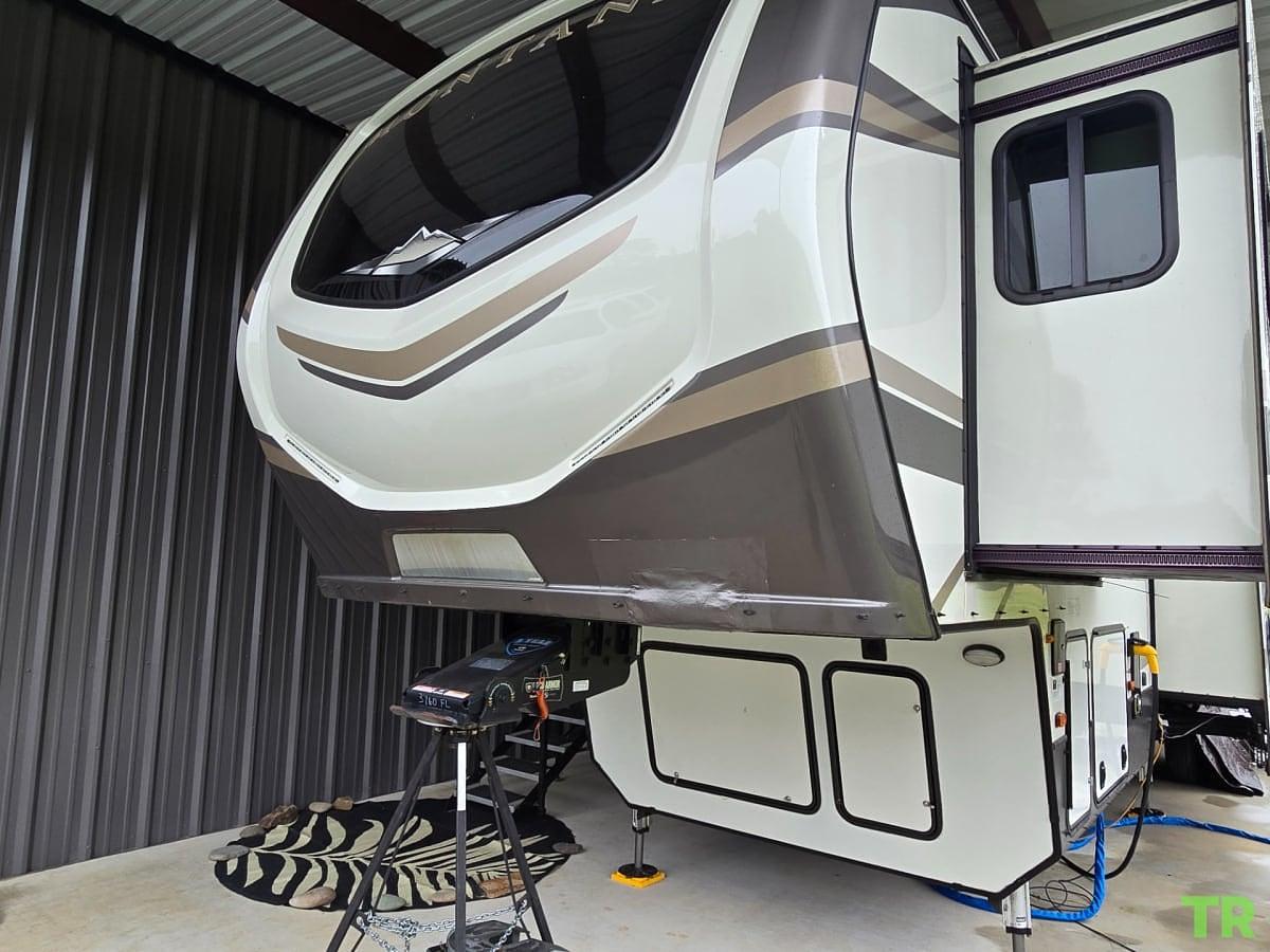 Used 2020 Keystone Montana 3760FL Fifth Wheel