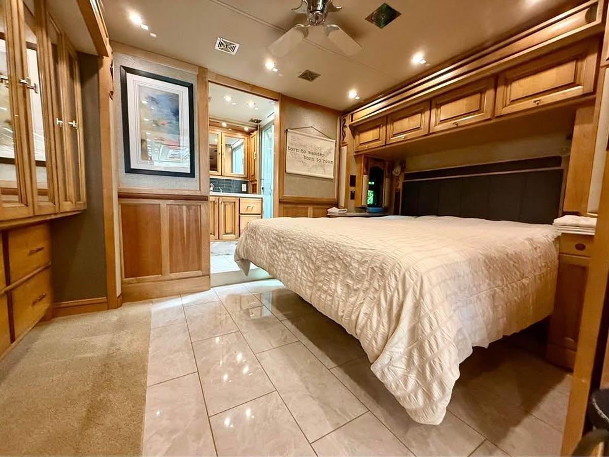 Used 2019 Tiffin Motorhomes Phaeton 37BH Class A Motorhome