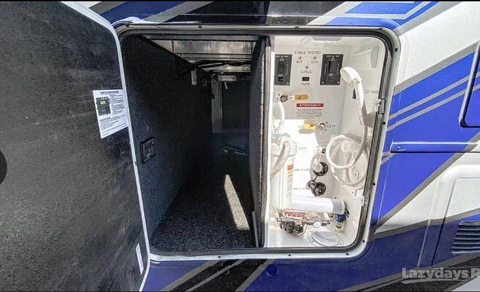 Used 2022 Vanleigh Ambition 399TH