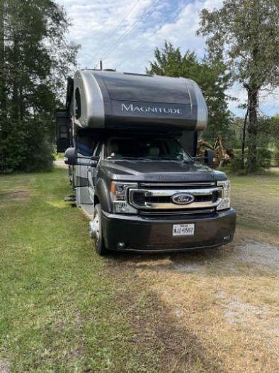 Used 2021 Thor Motor Coach Magnitude BH35