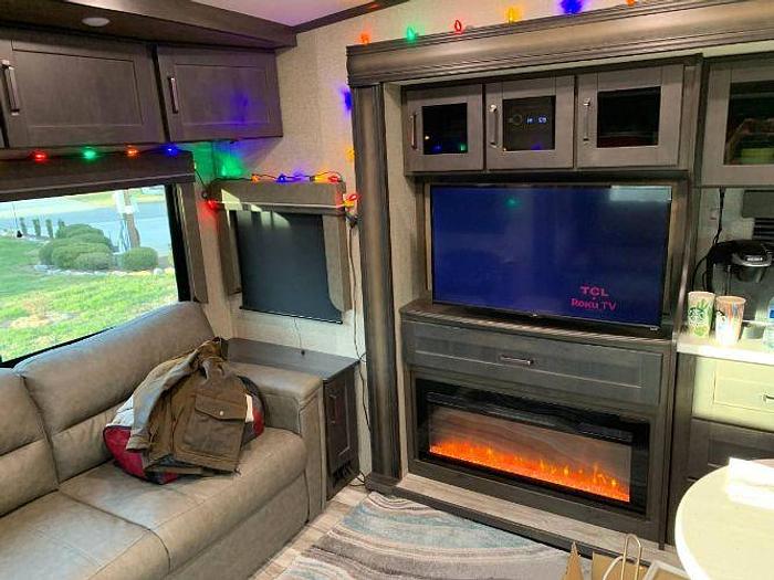 Used 2022 Grand Design Reflection 367BHS