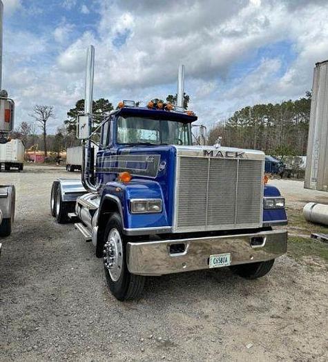Used 1985 Mack Superliner RW613