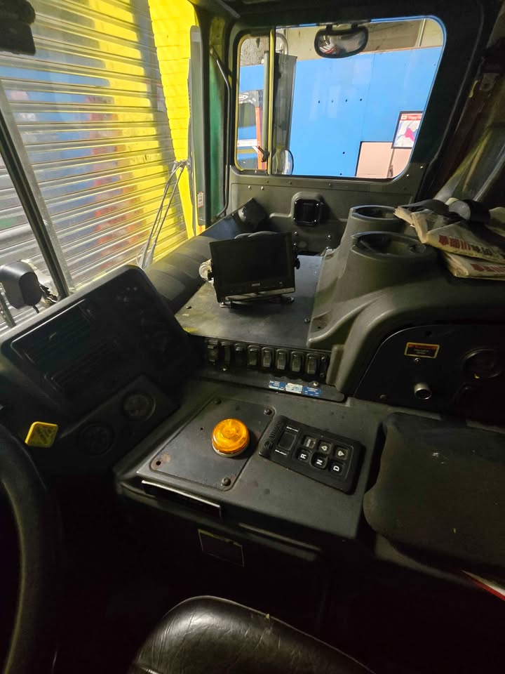 Used 2008 Mack MP7 Semi Truck | Heavy-Duty Performance | Excellent Condition | Ready to Work