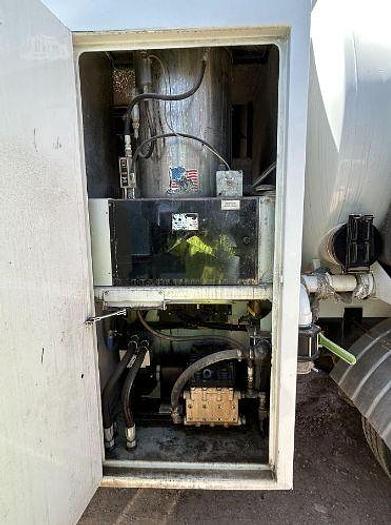 Used 2013 Peterbilt 365 Mud Dog 1000 Hydro Excavation Truck