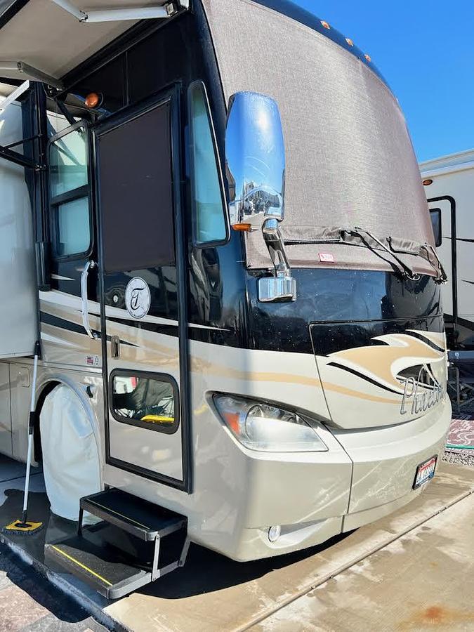 Used 2013 Tiffin Motorhome Phaeton 40QBH Class A Motorhome