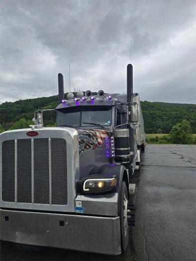 Used 2020 Peterbilt 389