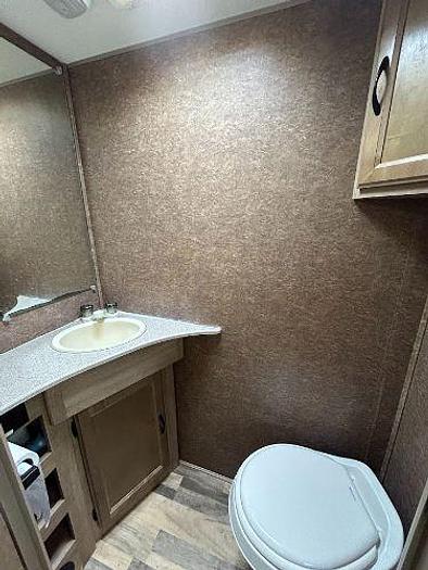 Used 2015 Coachmen Freelander 27QB