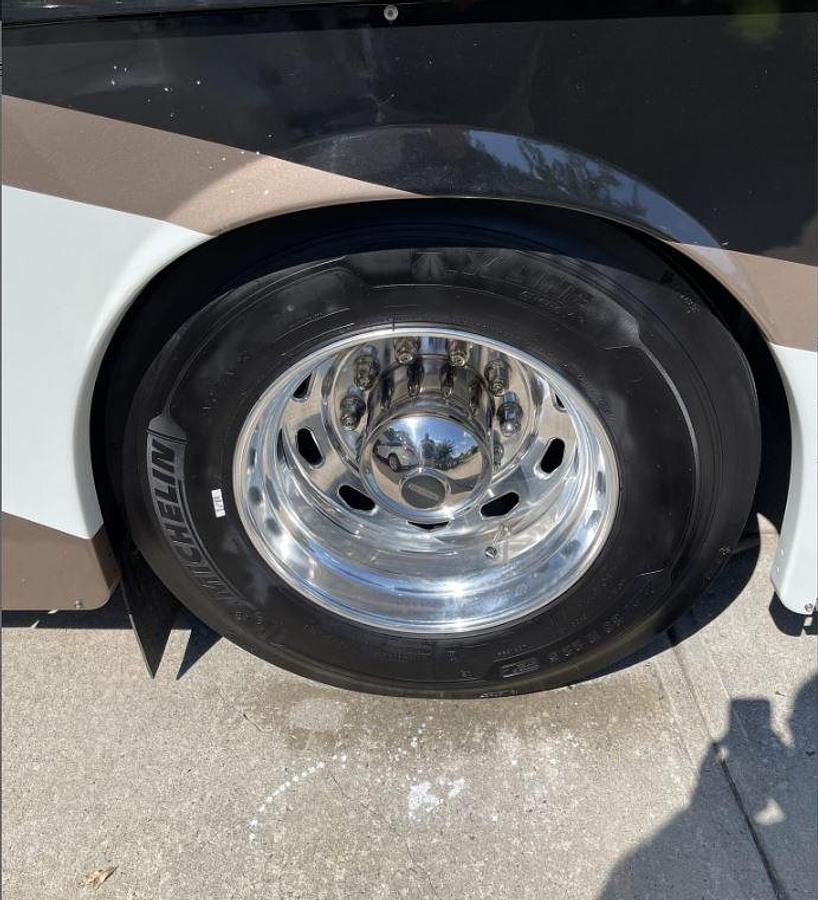 Used 2016 Winnebago Journey 40R