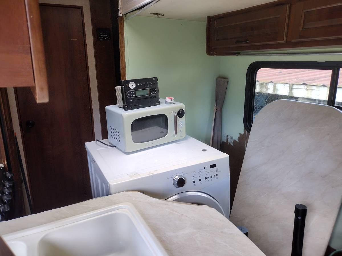 Used 2015 Jayco Flight 24ft Travel Trailer