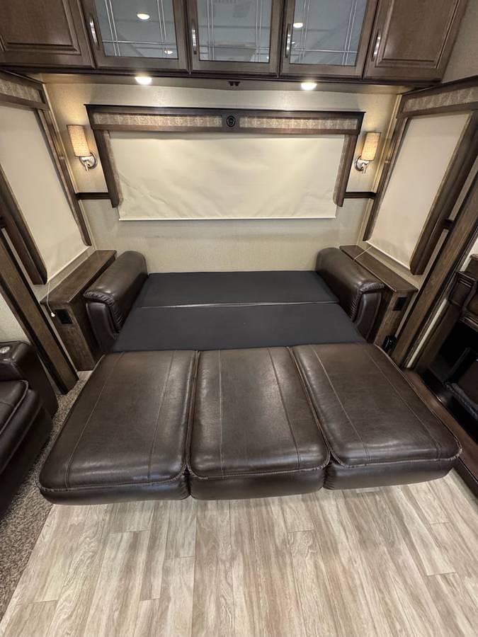 Used 2018 Grand Design Solitude ST384GK