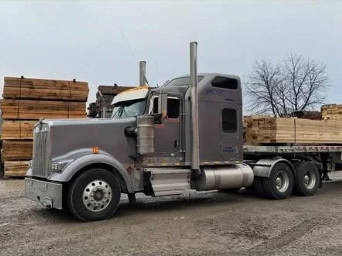 Used 2006 Kenworth W900l