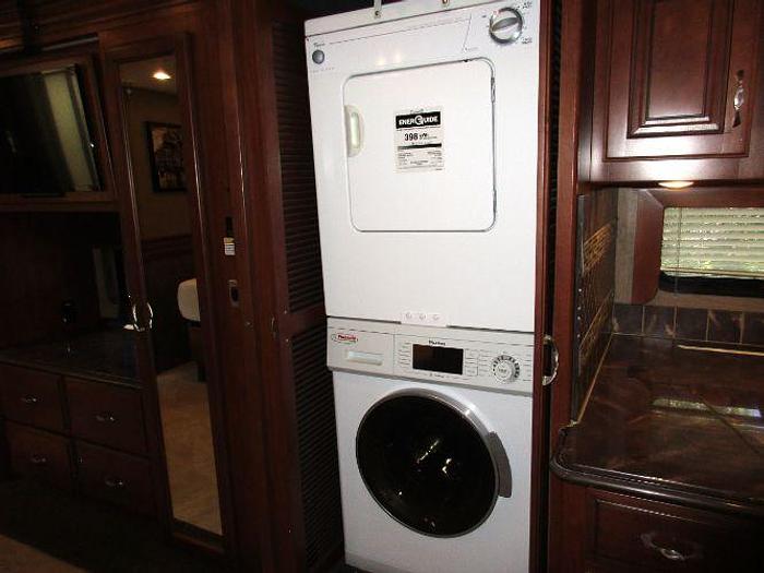 Used 2015 Fleetwood Discovery LXE 40E