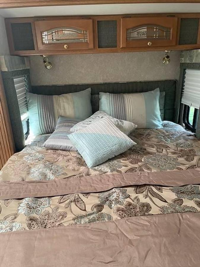 Used 2004 Fleetwood Wilderness