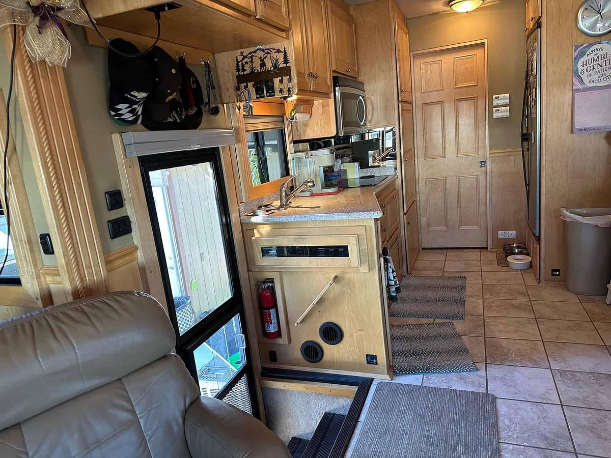 Used 2008 Renegade Classic Super C Motorhome