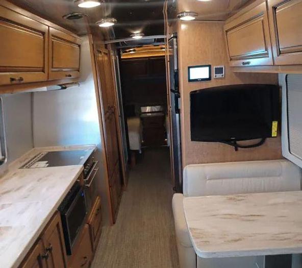 Used 2020 Airstream Classic 30RBT