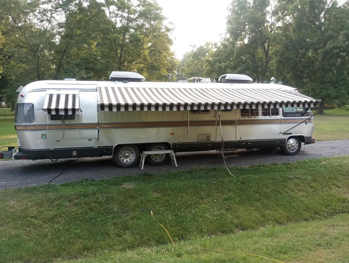Used 1987 Airstream 34.5' Motorhome – 454 Chevrolet V8 – Automatic