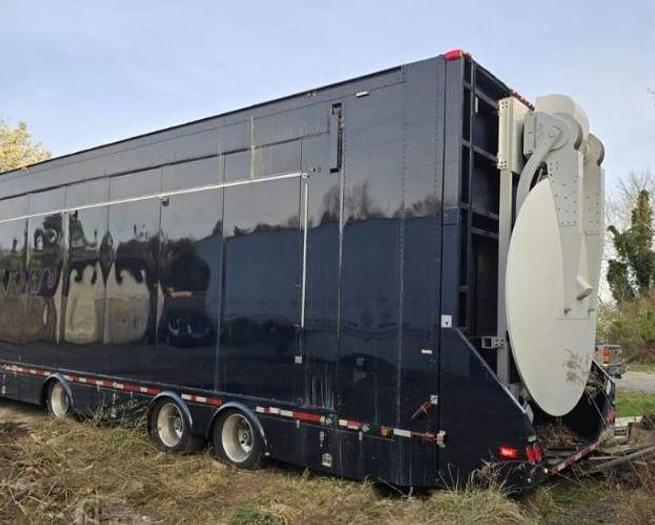 Used 2003 KENTUCKY Command Center