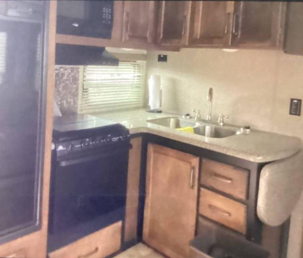 Used 2016 Keystone Carbon Toyhauler