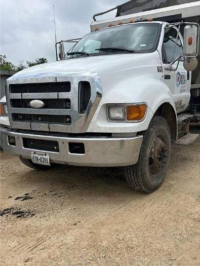 Used 2006 Ford Super Duty F-750 Straight Frame XL