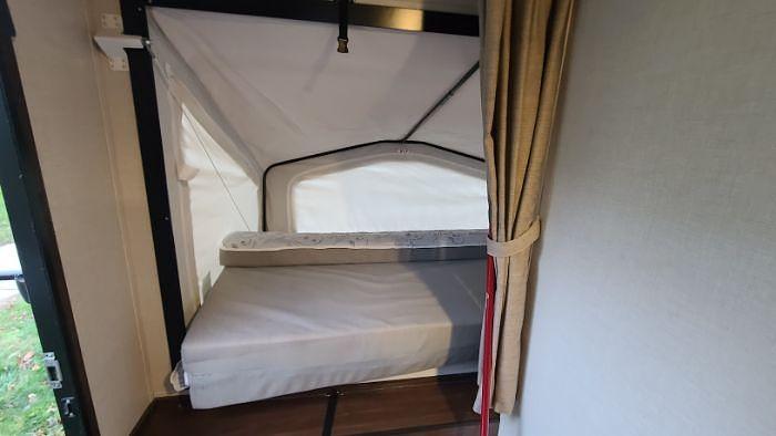 Used 2018 Palomino SolAire Expandable 147X