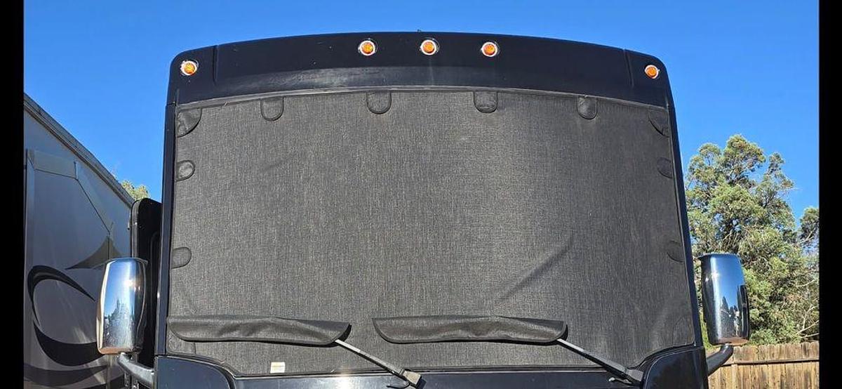 Used 2016 Winnebago Adventurer 38Q