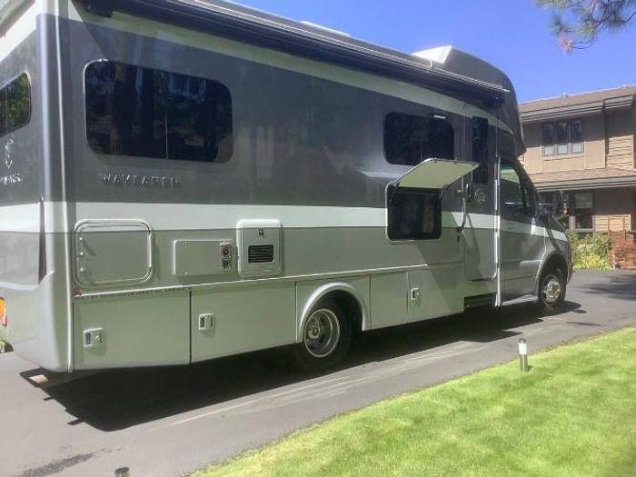 Used 2021 Tiffin Wayfarer 25RW