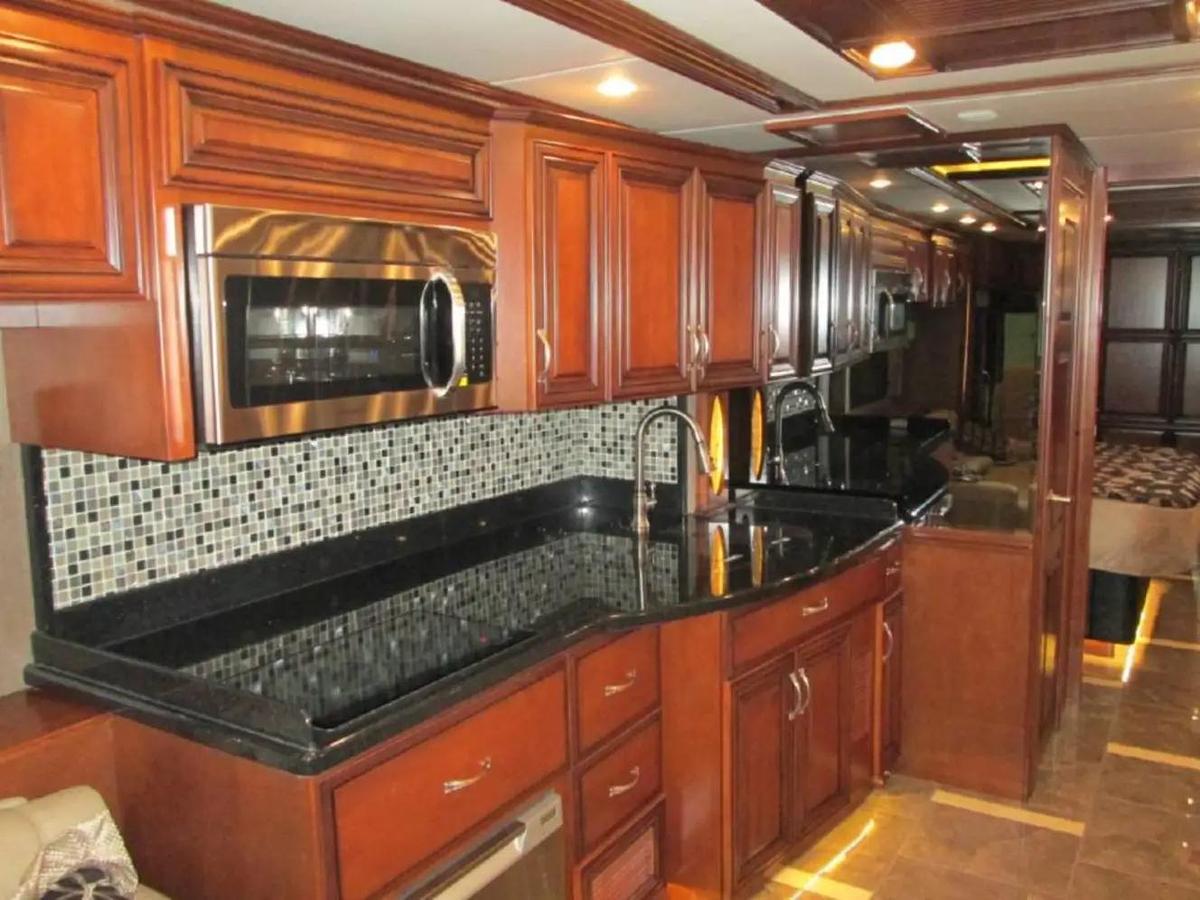 Used 2014 Newmar Mountain Aire 4369