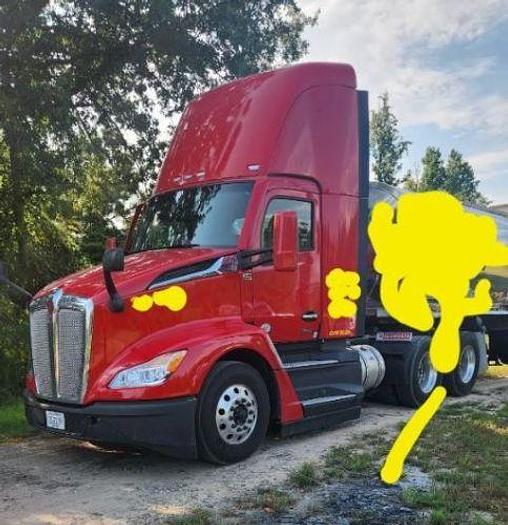 Used 2025 KENWORTH T680
