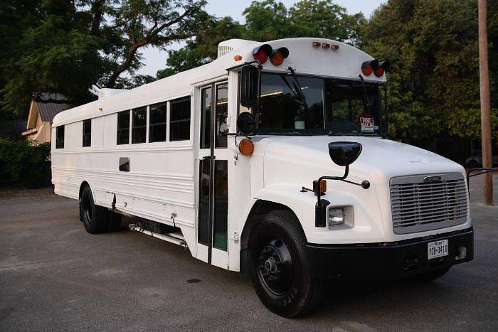 Used 2007 Freightliner FS-65 Digital Nomad Skoolie Motorhome