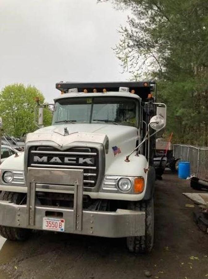 Used 2006 Mack Granite CV713