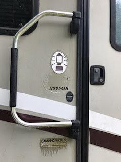 Used 2018 Dutchmen Coleman Light 2305QB