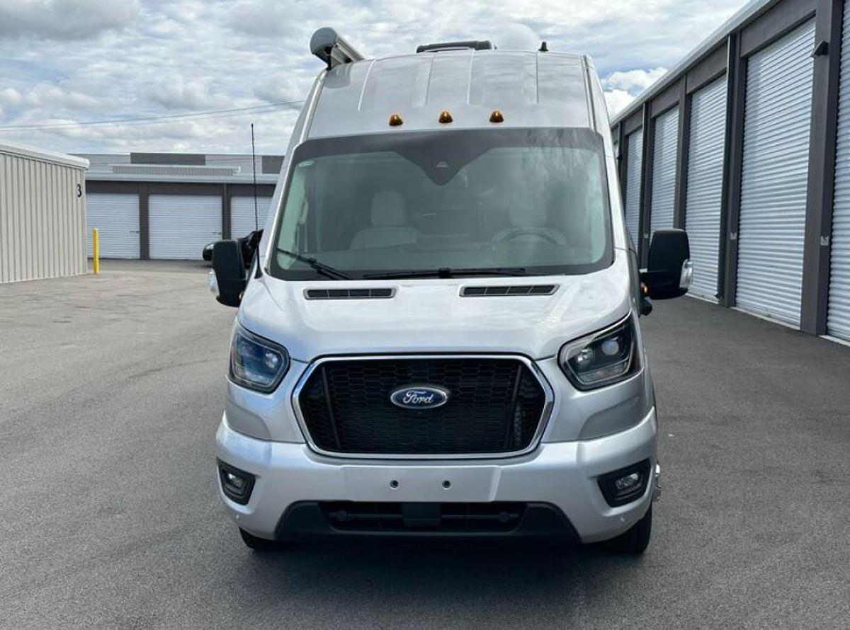 Used 2025 Jayco Solstice 21b