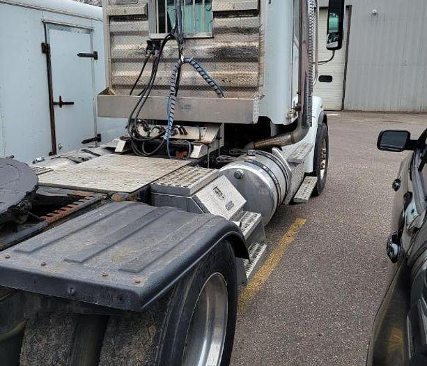 Used 2015 Freightliner CORONADO 122 SD