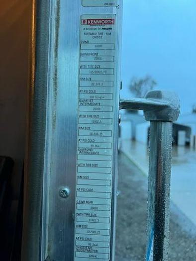 Used 2016 KENWORTH T800