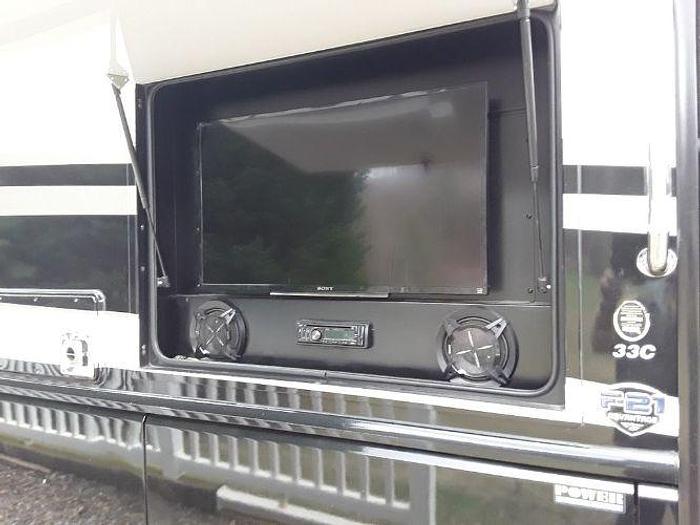 Used 2016 Fleetwood Bounder 33C