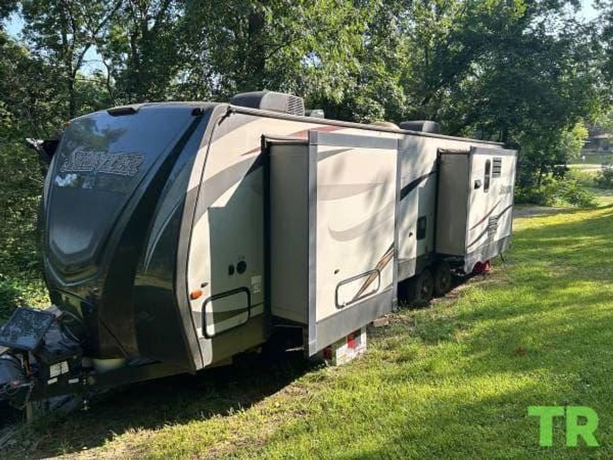 Used 2016 Keystone Sprinter Travel Trailer