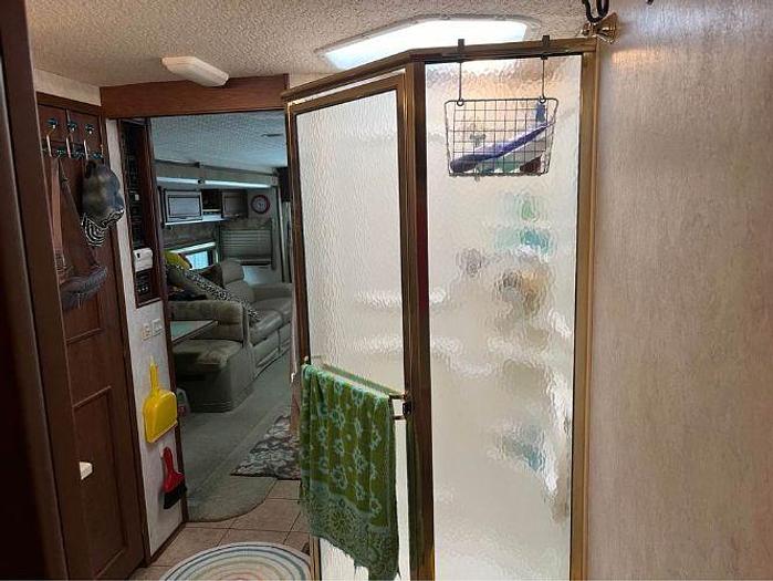 Used 2004 Winnebago Journey