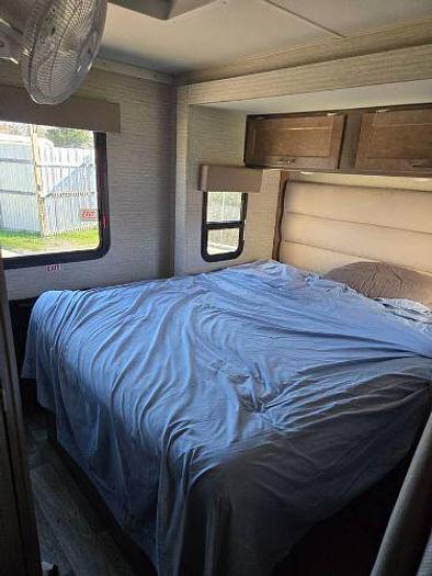 Used 2022 Winnebago Ford F350