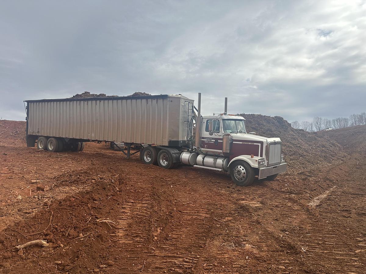 Used 2021 Western Star 4964 Day Cab