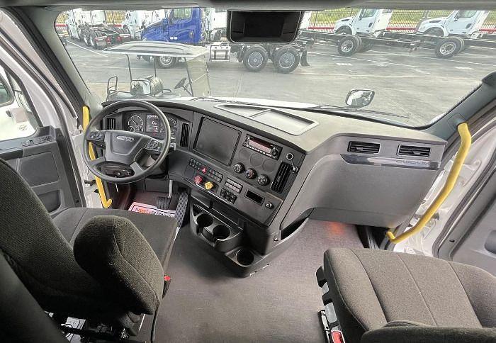 Used 2024 Freightliner CASCADIA 126