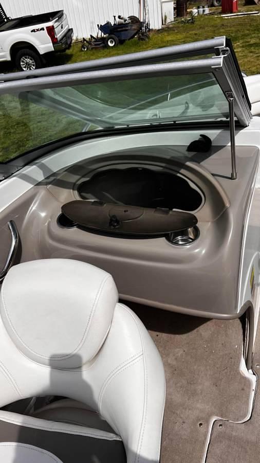 Used 2008 Crownline 305