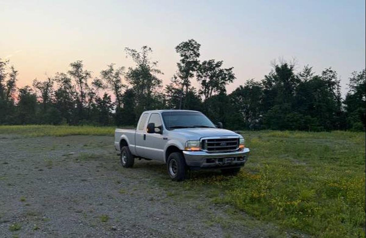 Used 2004 Ford F-250 SD XL 