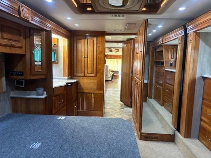 Used 2005 Holiday Rambler Navigator 45PBT