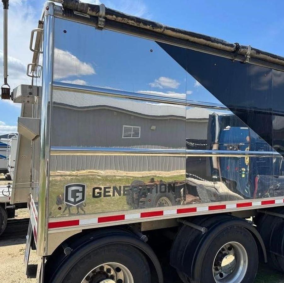 Used 2022 EBY 50 ft x 102 in Trailer