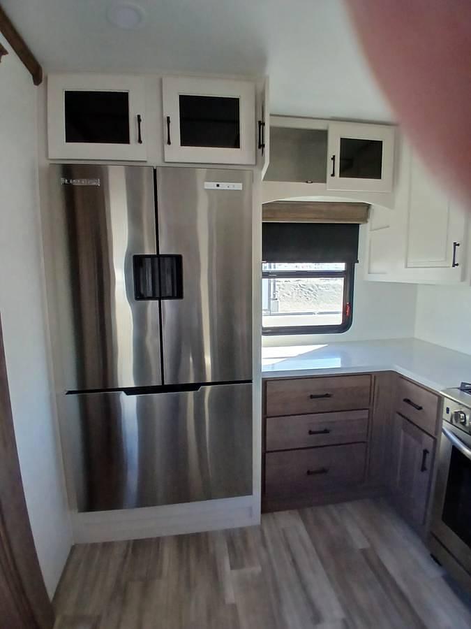 Used 2023 Alliance Paradigm 382RK Fifth Wheel